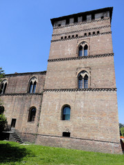 Fototapeta na wymiar torre castello visconteo - pandino