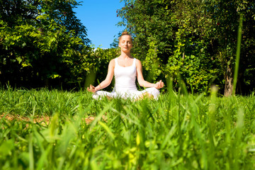 Meditation im Park 