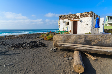 Typical Canarian house for tourists on El Golfo beach, Lanzarote island, Spain © pkazmierczak