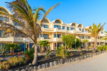 Outdoor kussens Hotel building along coastal promenade in Playa Blanca village, Lanzarote, Canary Islands, Spain © pkazmierczak