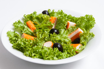 Ensalada de palitos de cangrejo