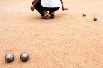Inde. Joueurs de pétanque indiens