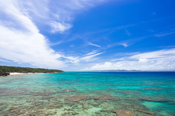沖縄の海・久高島

