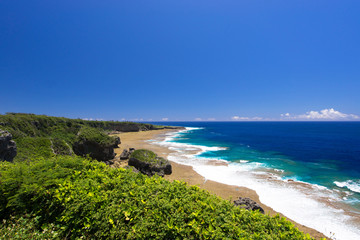 沖縄の絶景・喜屋武岬

