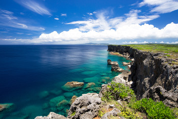 沖縄の絶景・残波岬
