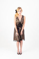 白人女性のスタジオポートレイト