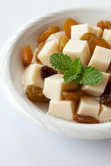 pudding raisin white background