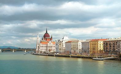 Fototapeta na wymiar Riversade panorama of Central Budapest with Parliament building