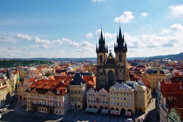 Fototapeta na wymiar Вид Староместской площади с воздуха Прага