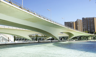 Diseño y arquitectura en parques y jardines de Valencia, España