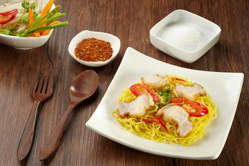 Noodle with pork