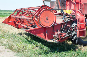 Combine harvester