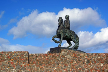 Equestrian monument to Empress Elizabeth