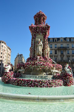La fontaine de la Place des Jacobins