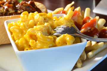 Macaroni and cheese closeup