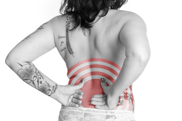Schmerzen im Rücken - Schwarzweiß mit roter Zielscheibe