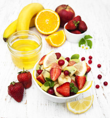 Salad with fresh fruits