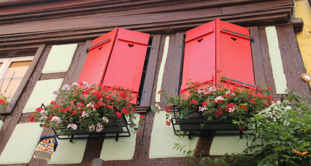 Fototapeta na wymiar Alsace architecture village de Riquewihr 
