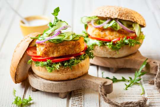 Fish and crab burgers