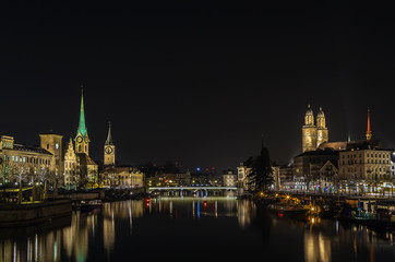 Fototapeta na wymiar Limmat river in evening, Zurich