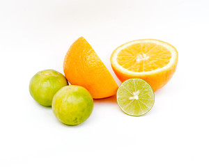 Fototapeta na wymiar Slice of fresh orange and Slice of fresh lime on white backgroun