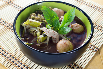 noodle of traditional thai food