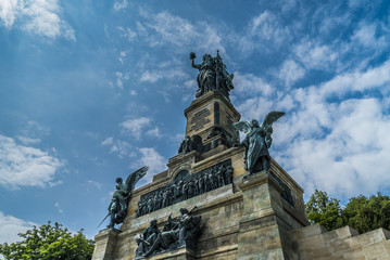 Obraz premium Niederwalddenkmal von rechts betrachtet