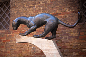 District of the panther, Siena