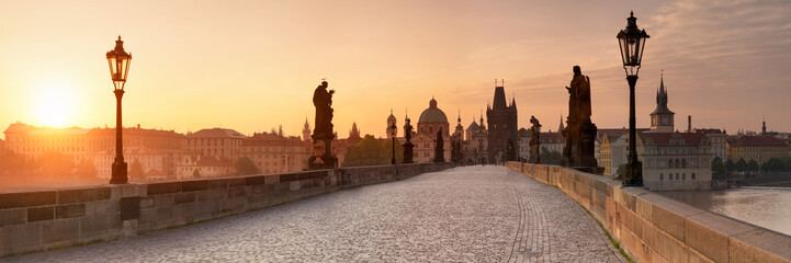 Fototapeta premium Most Karola w Pradze panorama