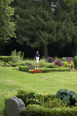 Besuch auf dem Friedhof