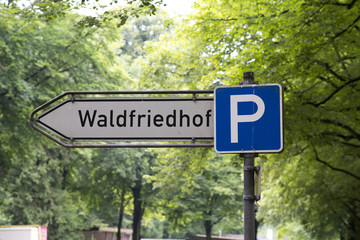 Waldfriedhof,Parkplatz