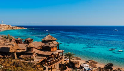 Schilderijen op glas  Sharm El Sheikh beach,  coral reef of Red sea,  Egypt © sola_sola