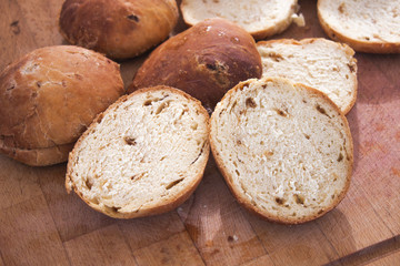 Onion bread rolls