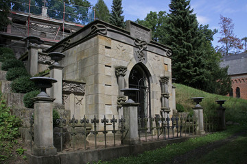 Fototapeta na wymiar Mausoleum Georg Adolf Demmler auf dem Friedhof Schwerin