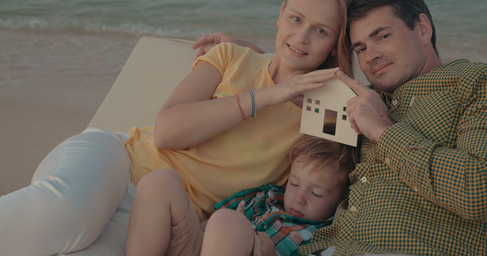 Family Dreaming about House