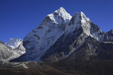 アマダブラム峰