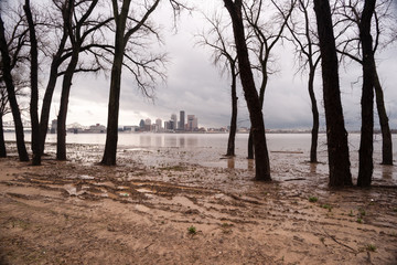 Ohio River Riverbanks Overflowing Louisville Kentucky Flooding