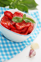 Sun-dried tomatoes with garlic