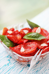dried tomatoes with basil