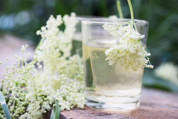 elder brew with flowers