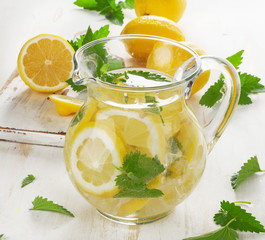 Cold Water with fresh lemon