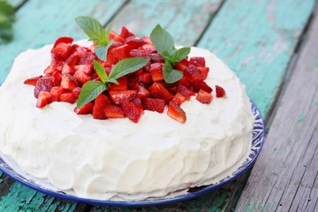 cake with  strawberries
