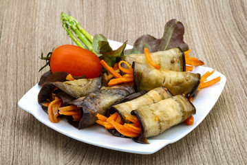 Eggplant rolls with carrot