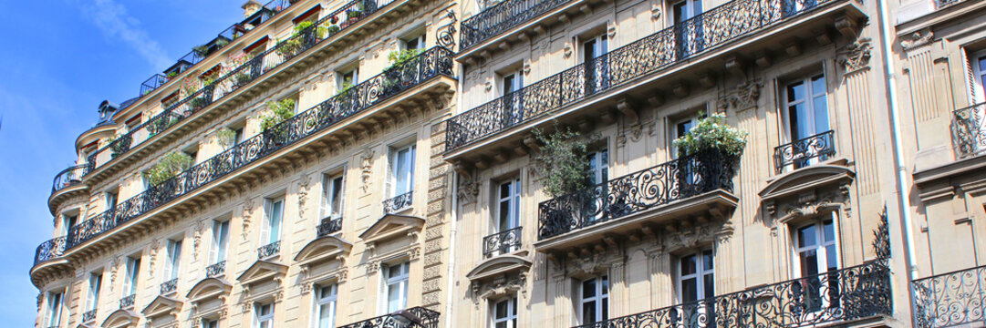 Paris / Façades d'immeubles haussmanniens