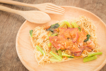 Wheat noodles with barbecued red pork