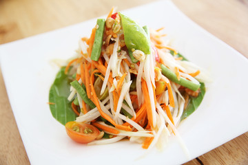 Green papaya salad