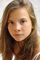 RITRATTO DI ADOLESCENTE