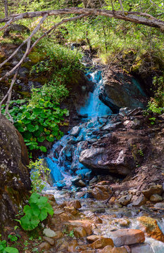 Depositi di woodwardite in acque sorgive -  Saint Marcel - Valle d'Aosta