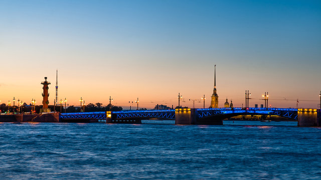 Dvortzovy bridge and Peter and Paul Fortress in Saint-Petersburg
