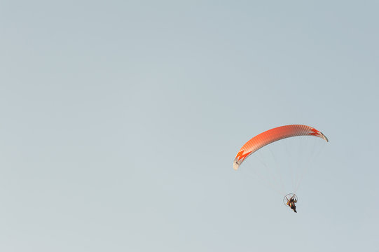 paracadute a motore